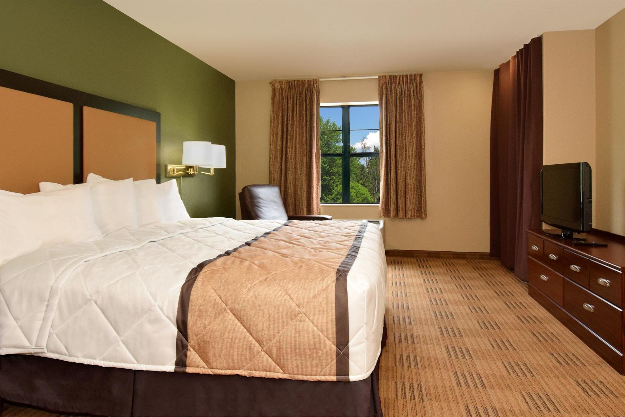 Extended Stay America Suites - Portland - Vancouver Evergreen Экстерьер фото