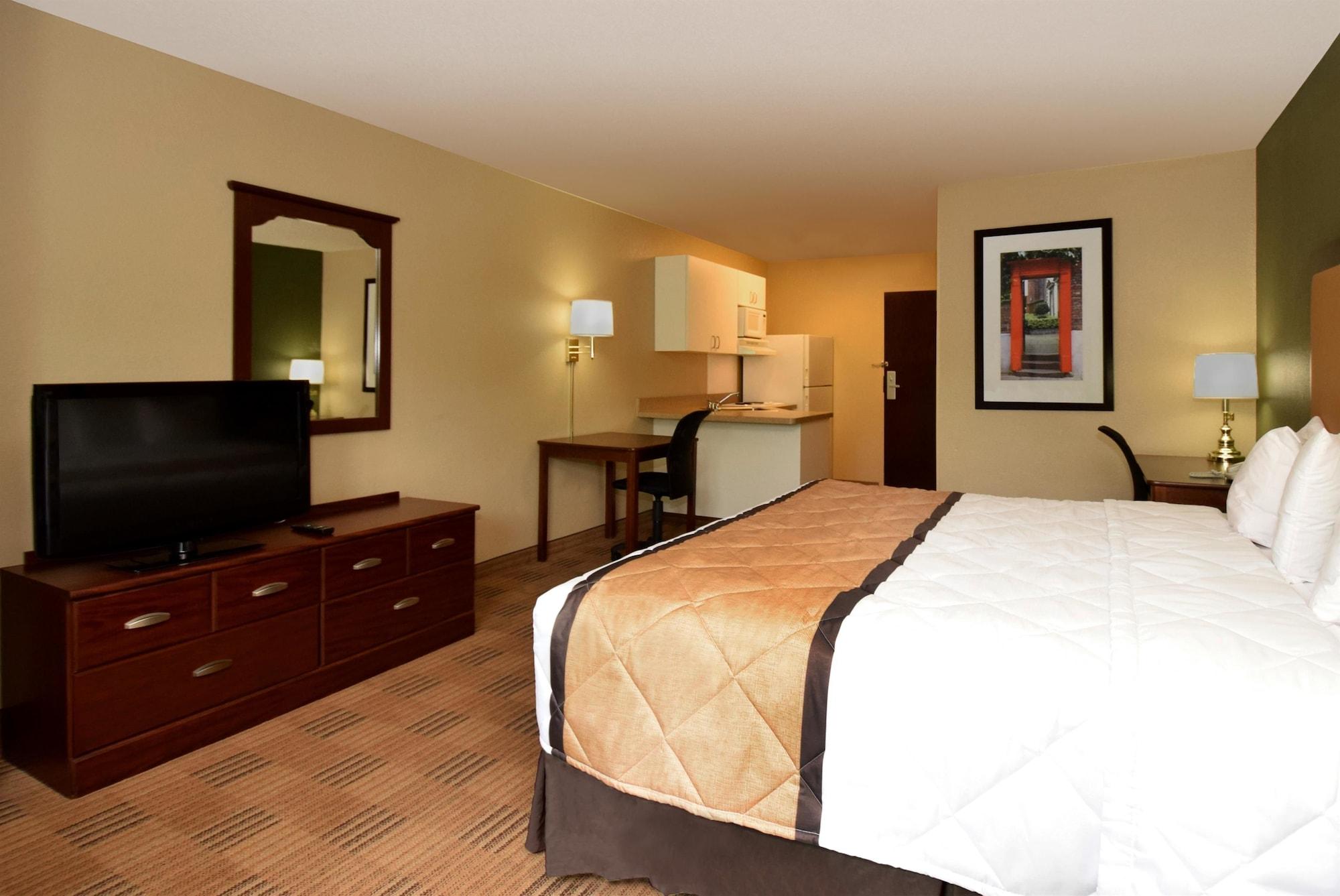 Extended Stay America Suites - Portland - Vancouver Evergreen Экстерьер фото