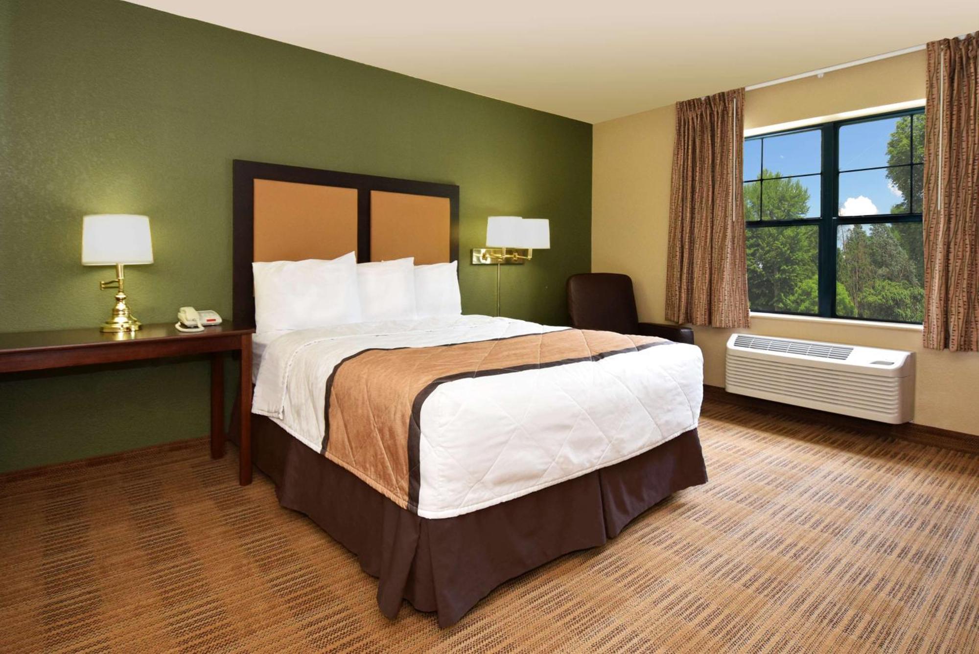 Extended Stay America Suites - Portland - Vancouver Evergreen Экстерьер фото