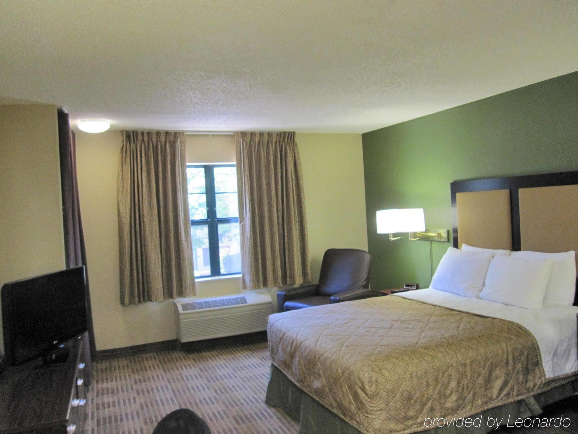 Extended Stay America Suites - Portland - Vancouver Evergreen Экстерьер фото