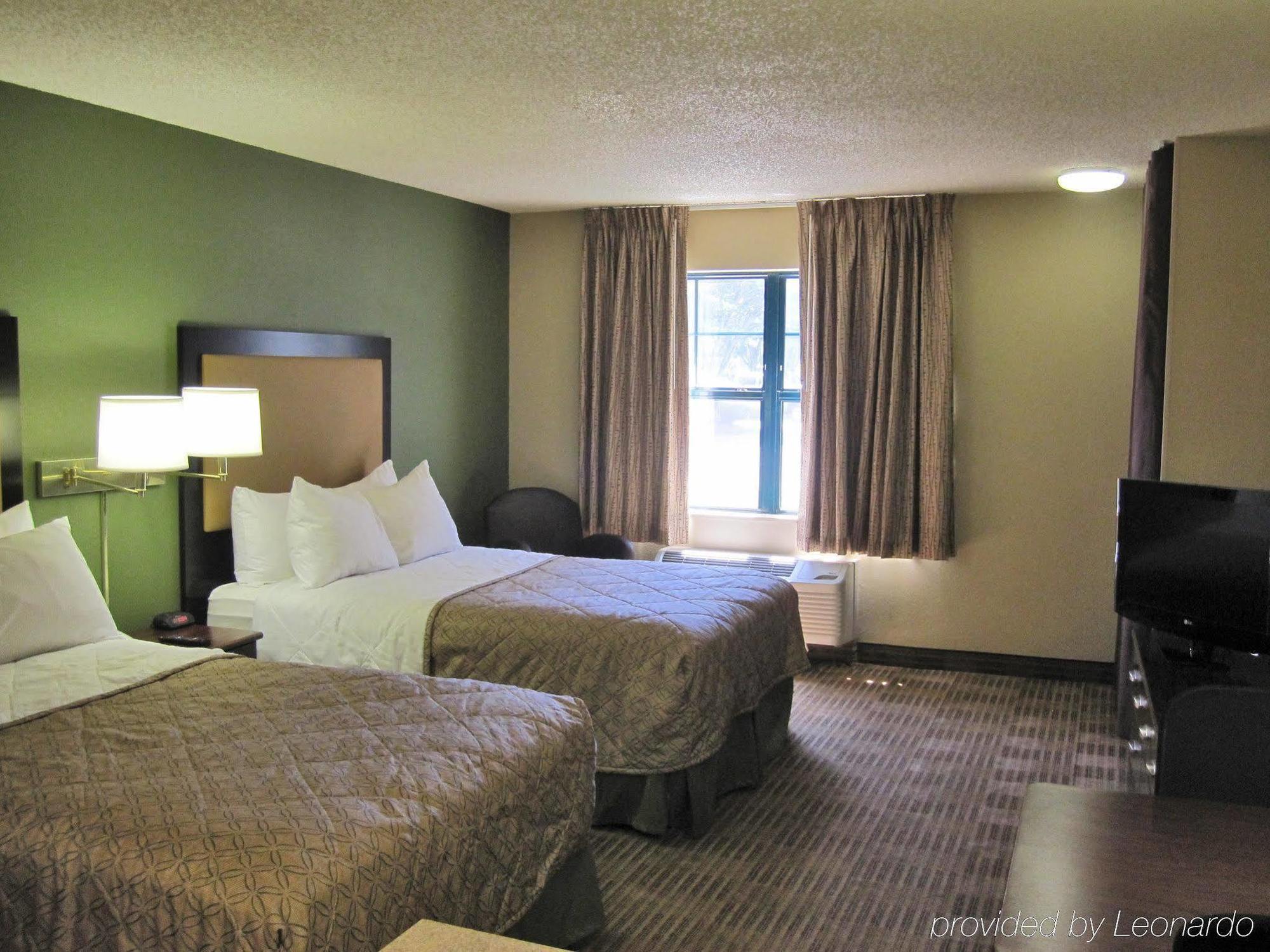 Extended Stay America Suites - Portland - Vancouver Evergreen Экстерьер фото